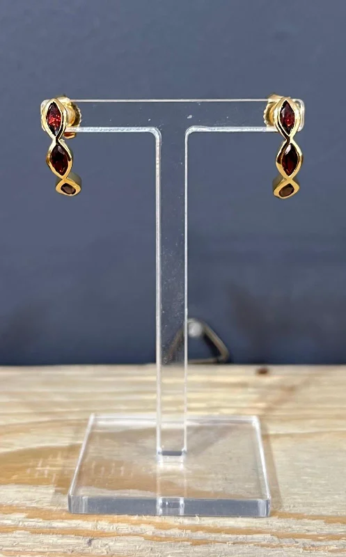 Luxe Drop Earrings-Unique & Co Yellow Gold Vermeil Garnet Stud Earrings