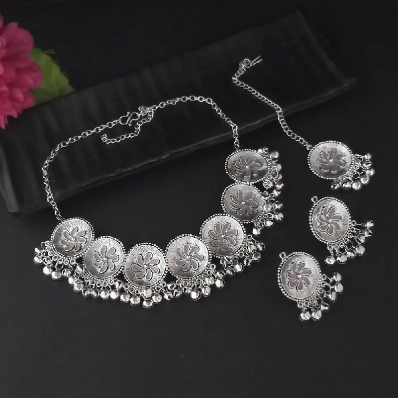 Silver Bar Necklace-Kriaa Oxidised Plated Grey Meenakari Necklace Set With Maang Tikka - 1116013A