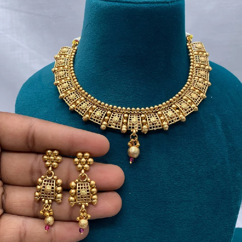 Simple Diamond Pendant Necklace-Royal Kundan Jewellery Gold Plated Necklace Set